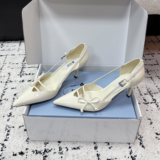 PRADA 26S POINTED-TOE HIGH HEELS 75MM IN IVORY WHITE PATENT CALFSKIN WITH BOW