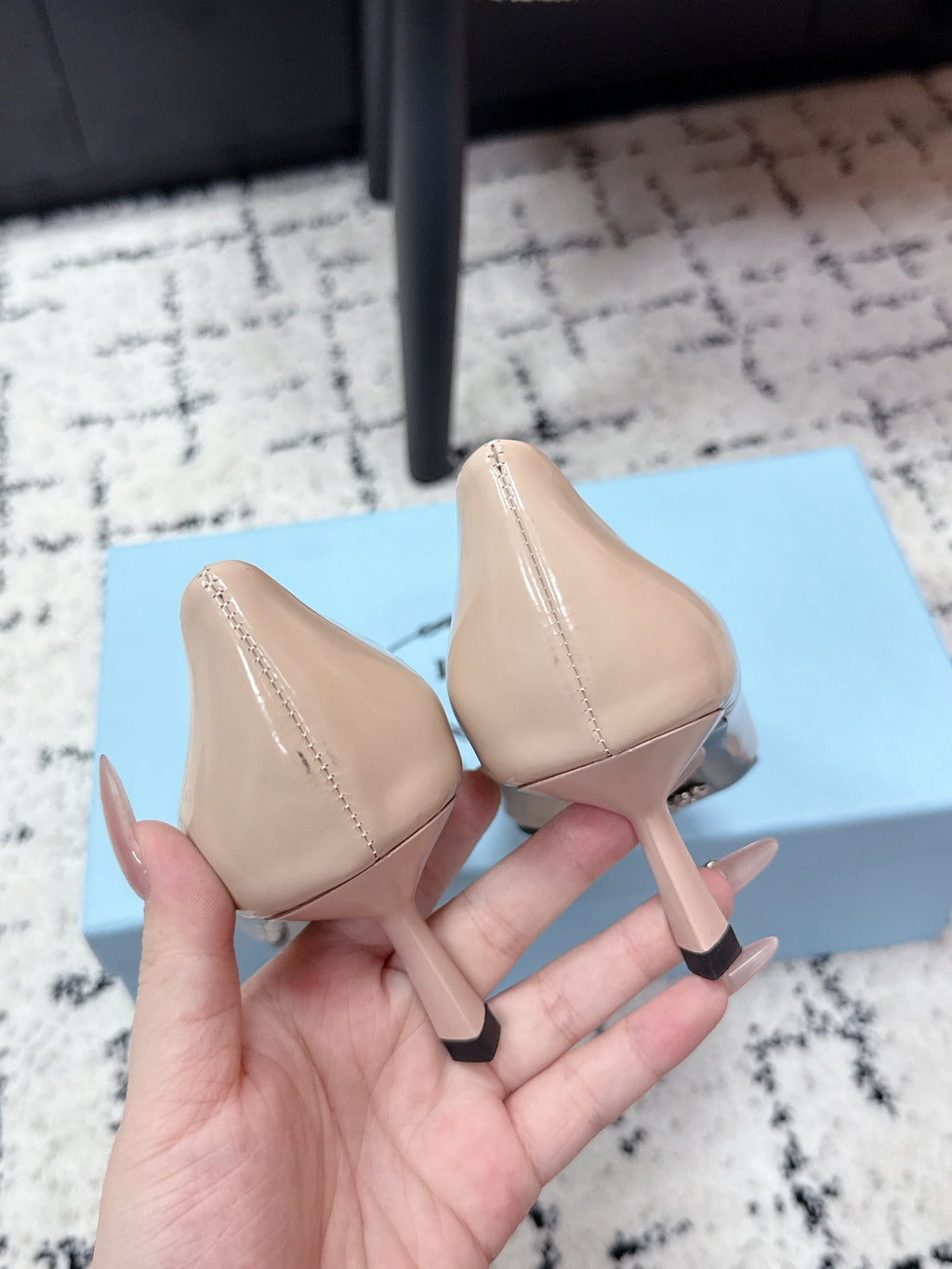PRADA 26S POINTED-TOE HIGH HEELS 60MM IN BEIGE PATENT CALFSKIN WITH LOGO