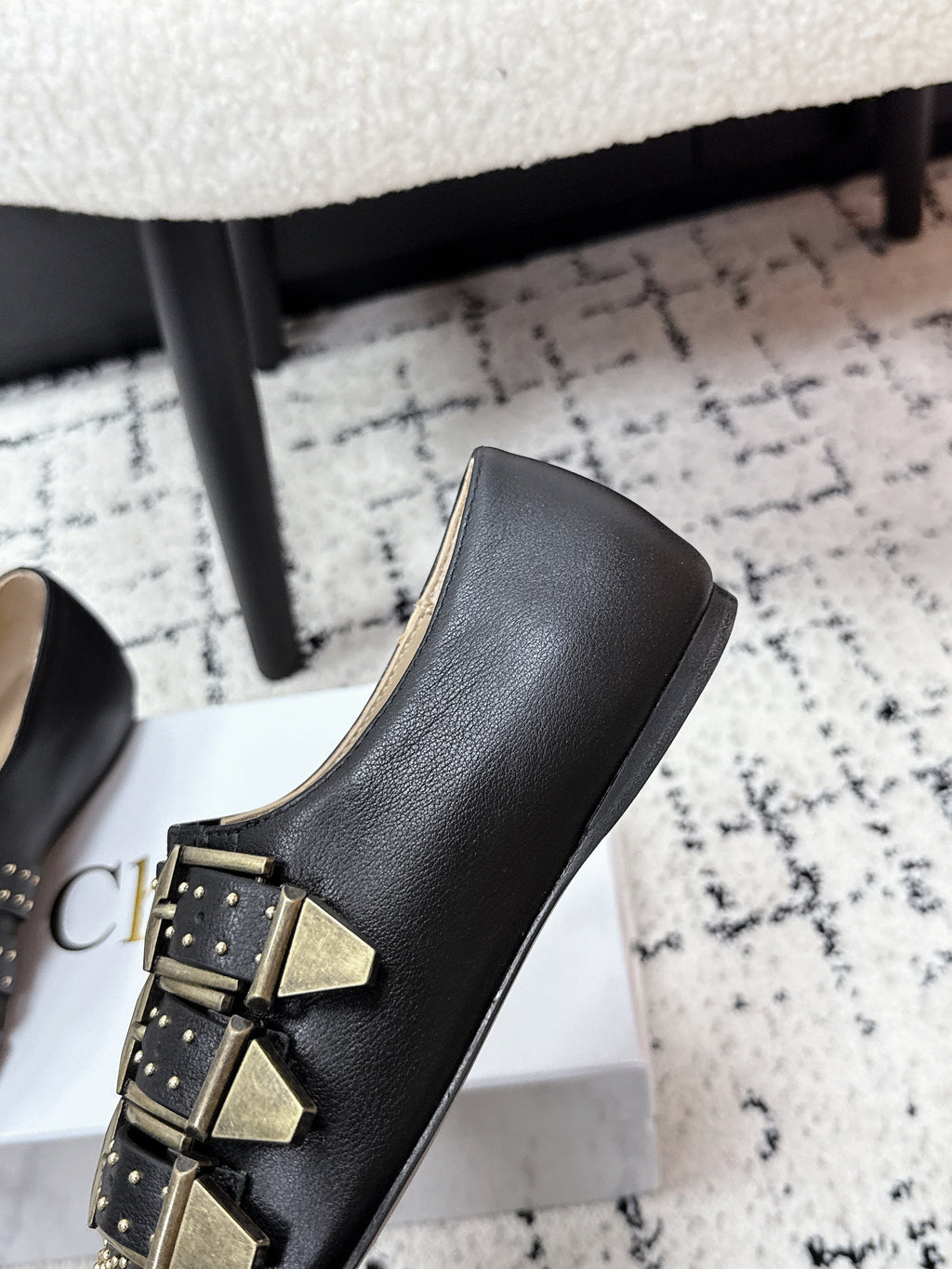 CHLOÉ 26S FLAT SHOES IN BLACK CALFSKIN WITH METAL STUDS