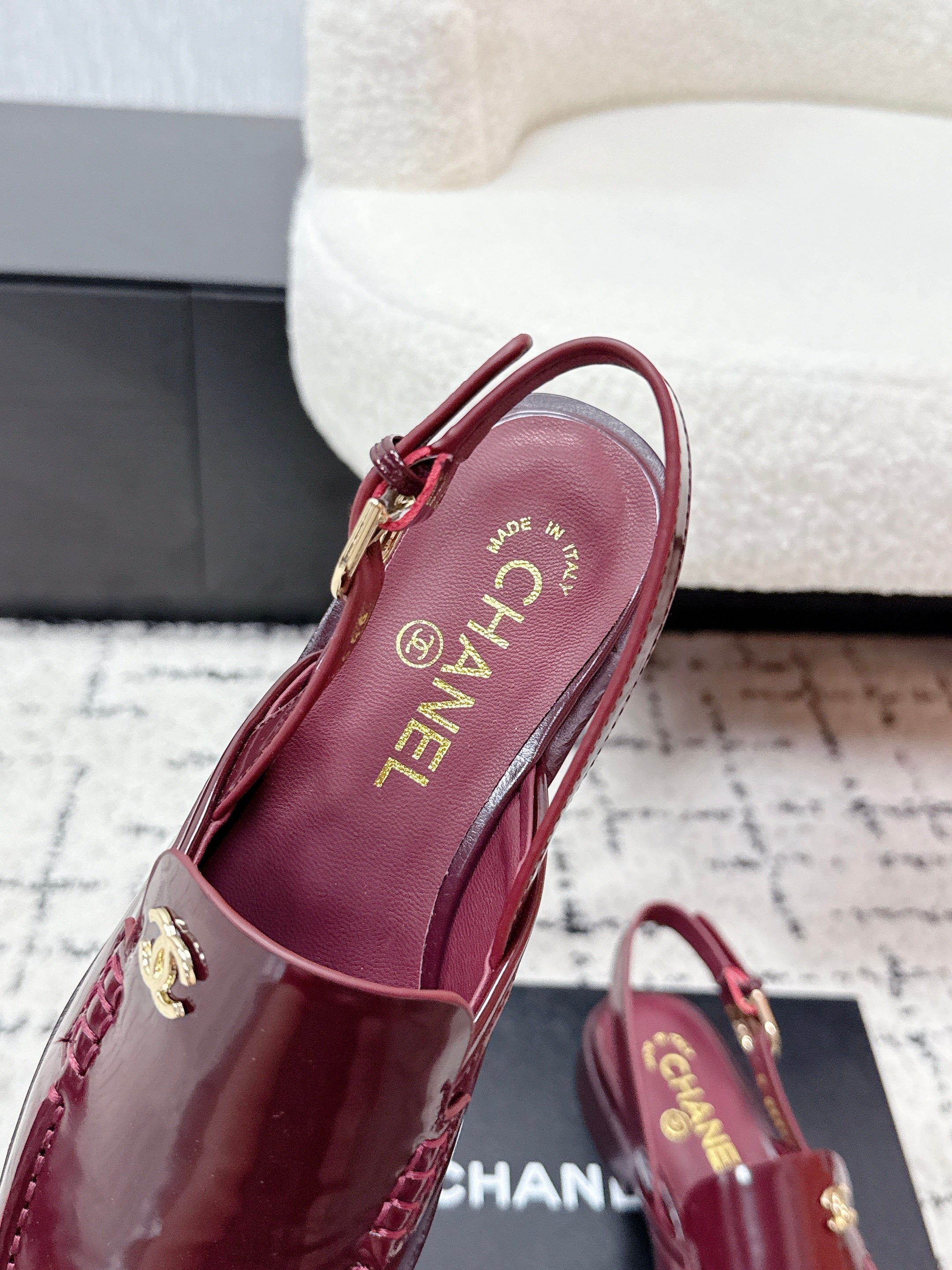 CHANEL 26S SLINGBACK LOAFERS IN BURGUNDY RED PATENT CALFSKIN WITH CC LOGO