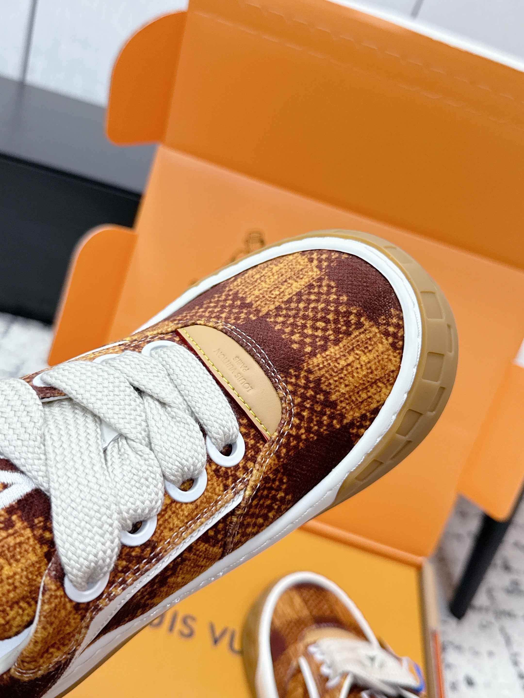LV 26S TILTED SNEAKERS 40MM IN COGNAC BROWN FABRIC