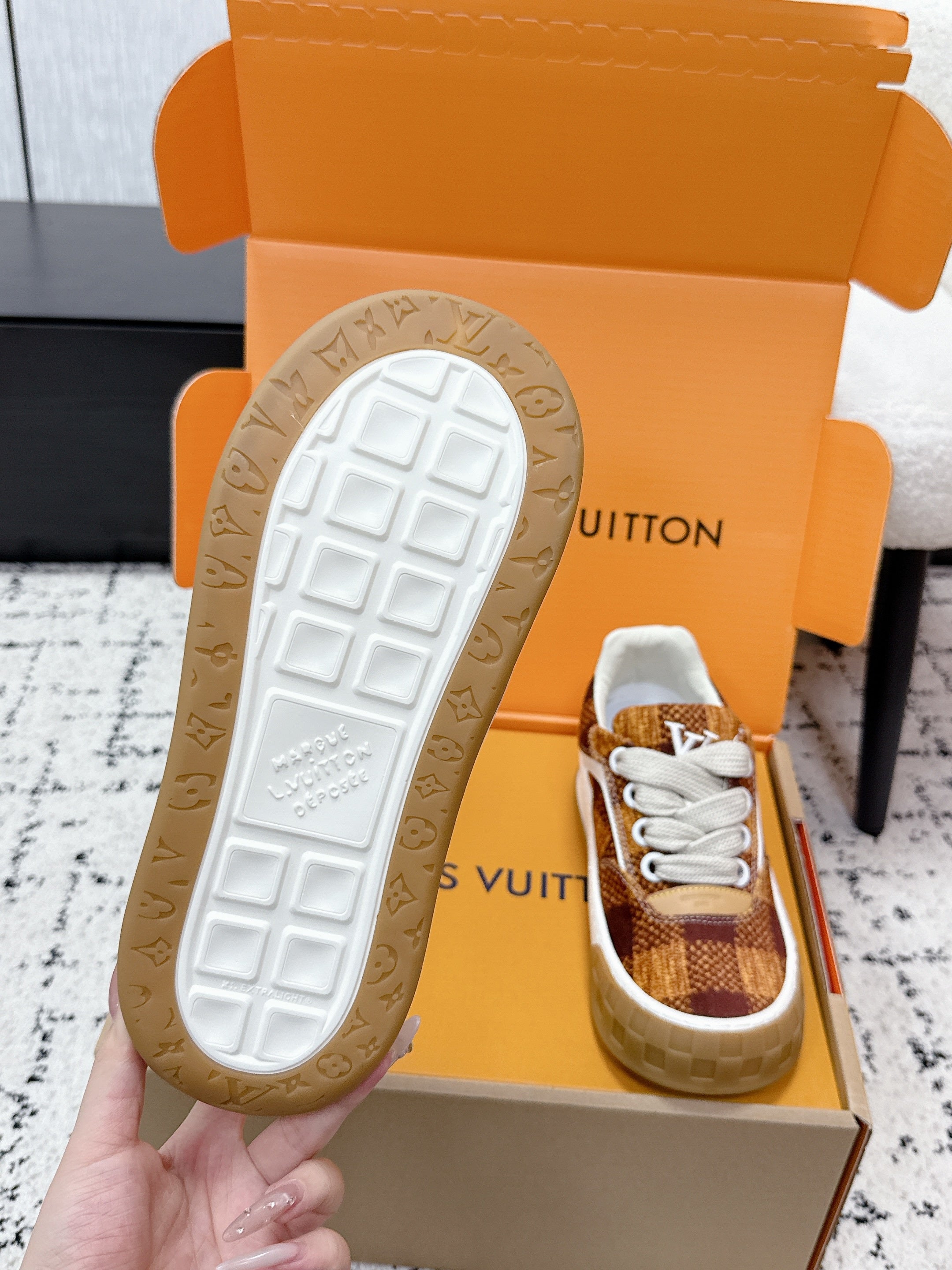 LV 26S TILTED SNEAKERS 40MM IN COGNAC BROWN FABRIC