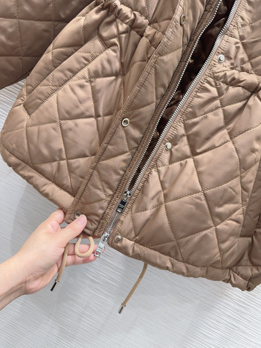 PRADA 26S JACKET 683