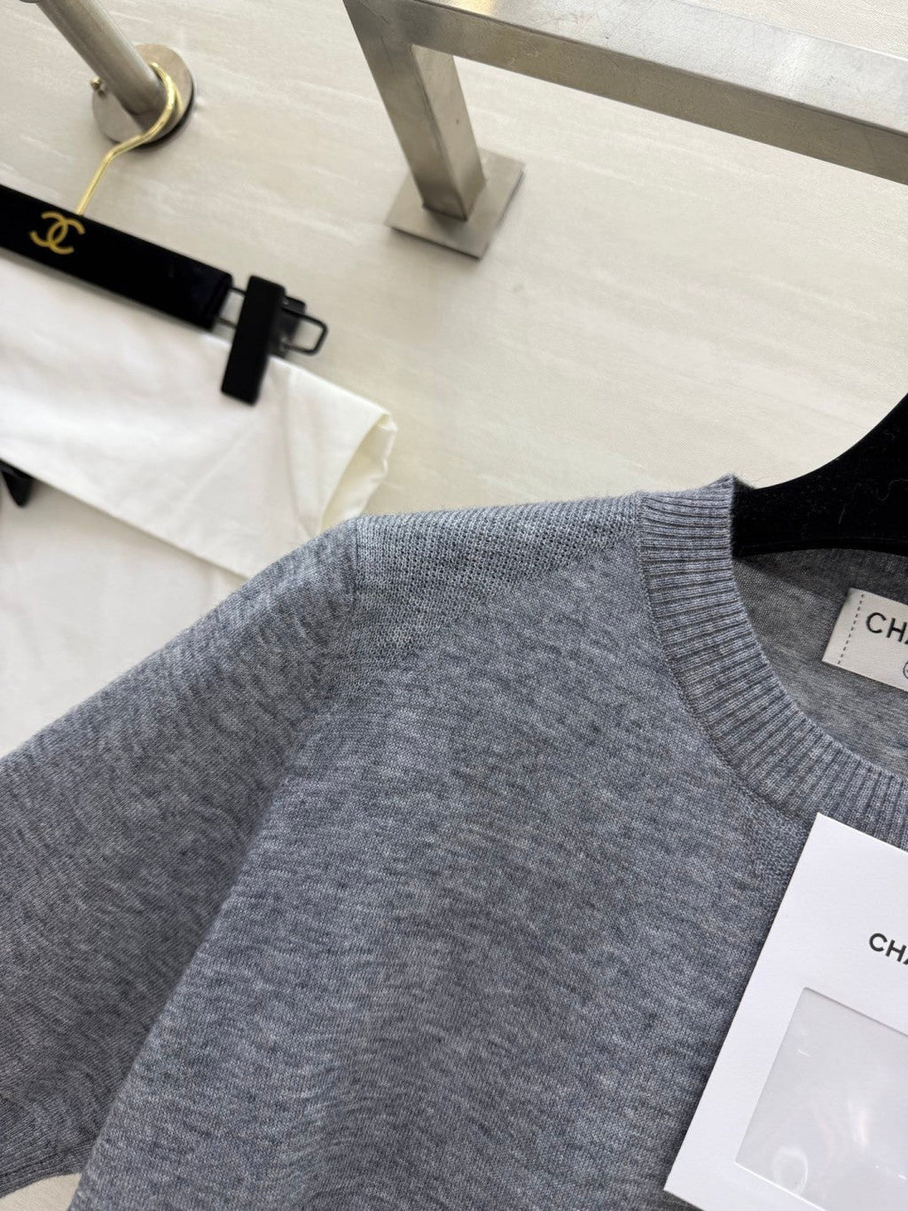 CHANEL 26S SHORT-SLEEVE SWEATER STYLE 1028