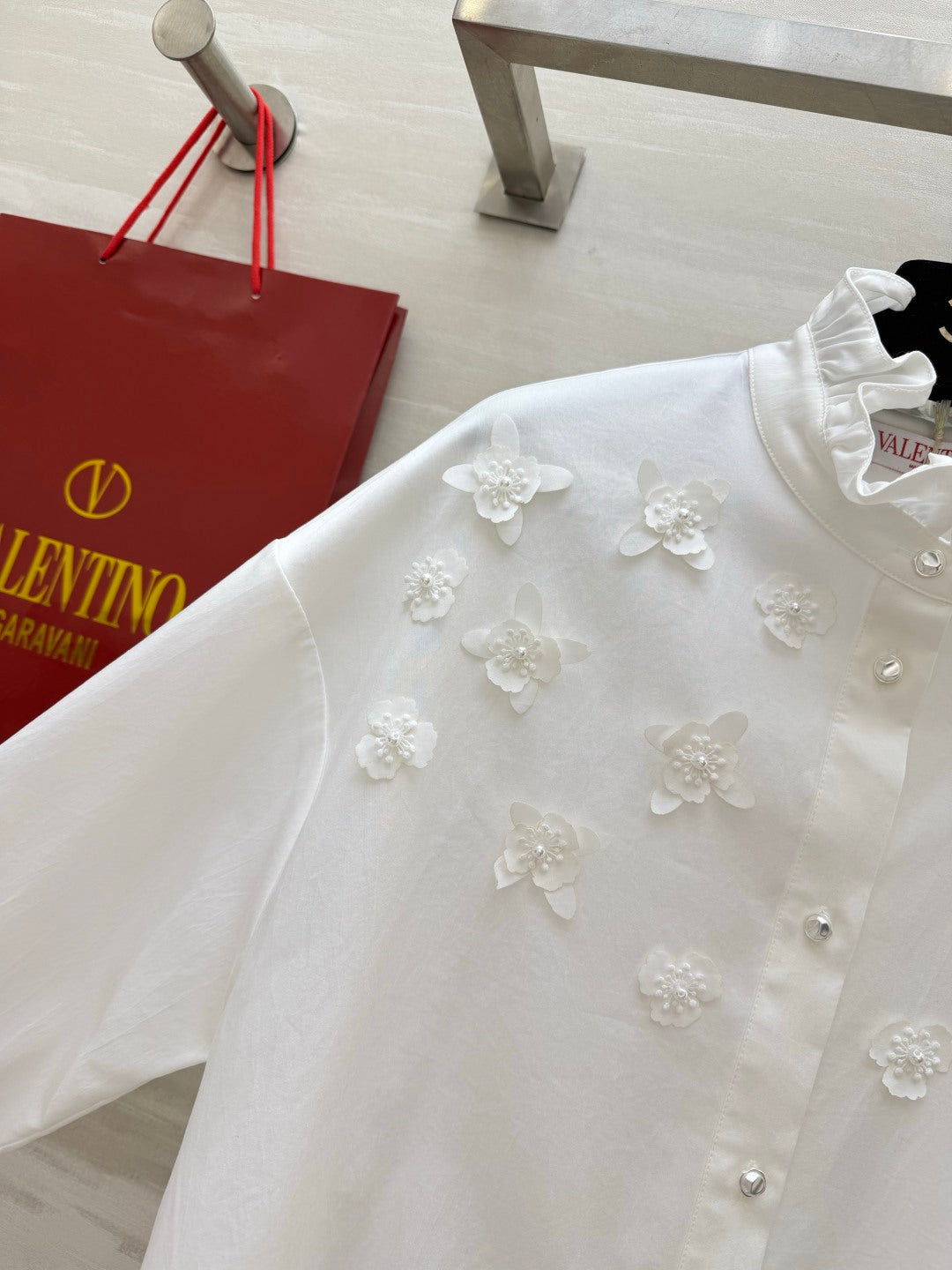 VALENTINO 26S RUFFLED COLLAR SHIRT 139