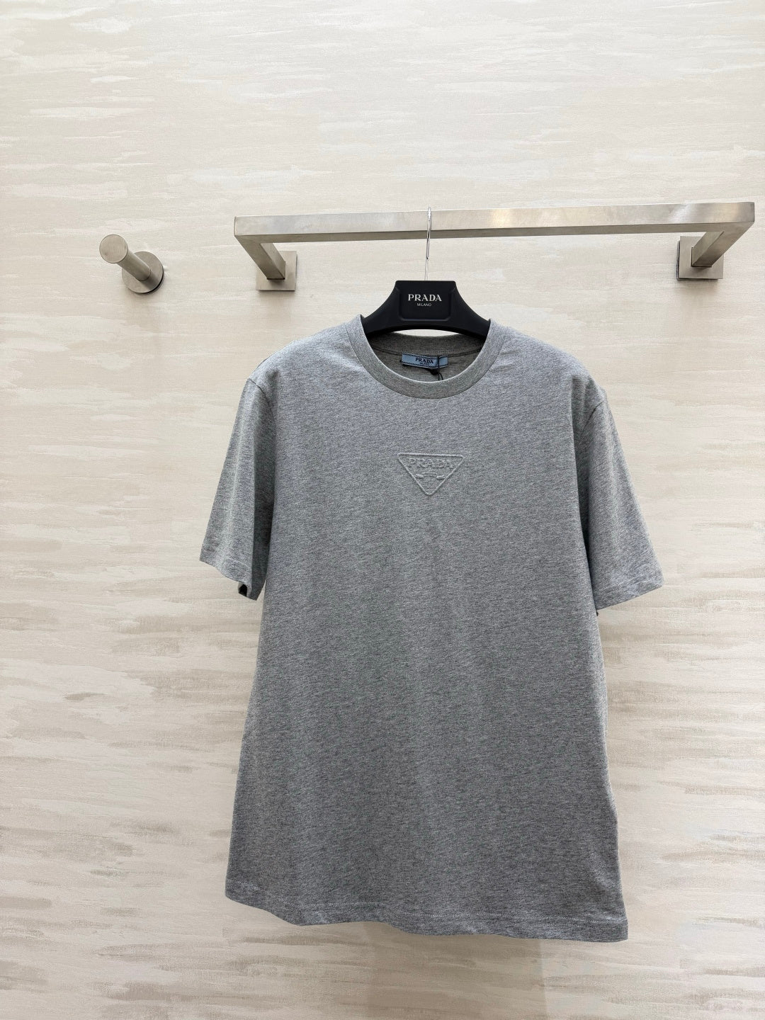 PRADA 26S T-SHIRT STYLE 885