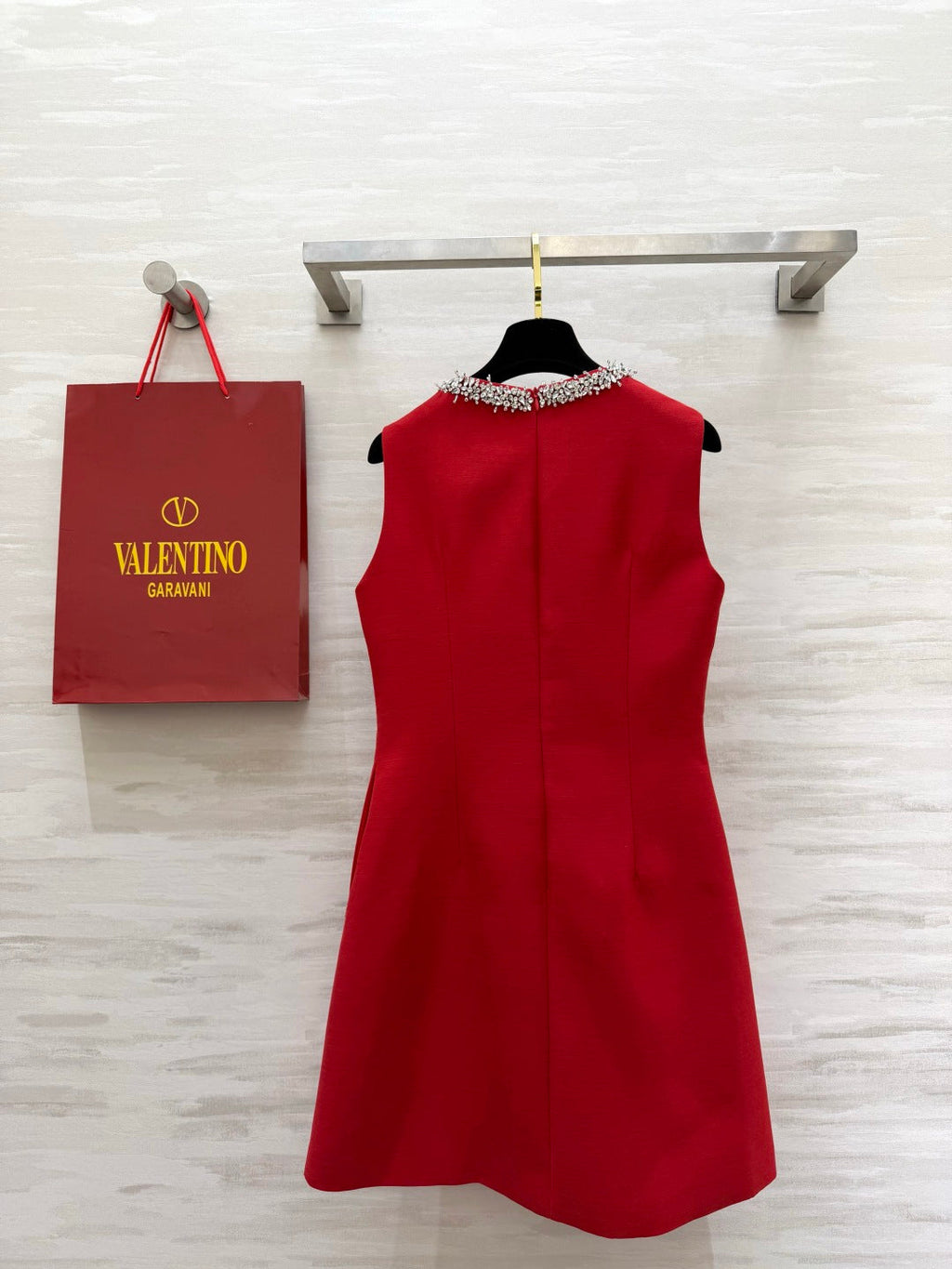 VALENTINO 26S SLEEVELESS DRESS 125