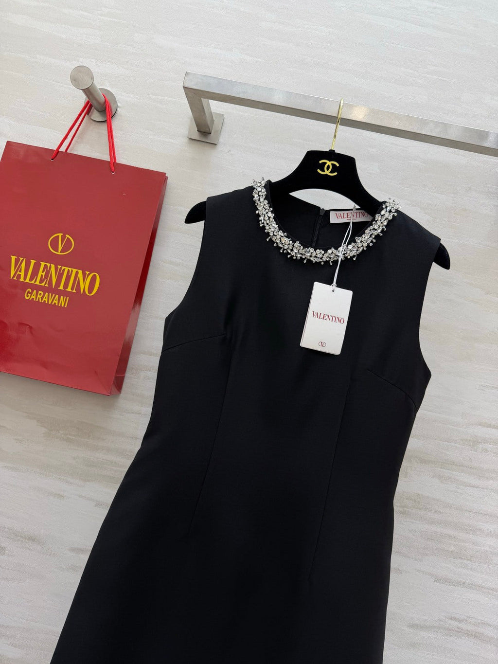 VALENTINO 26S SLEEVELESS DRESS 124