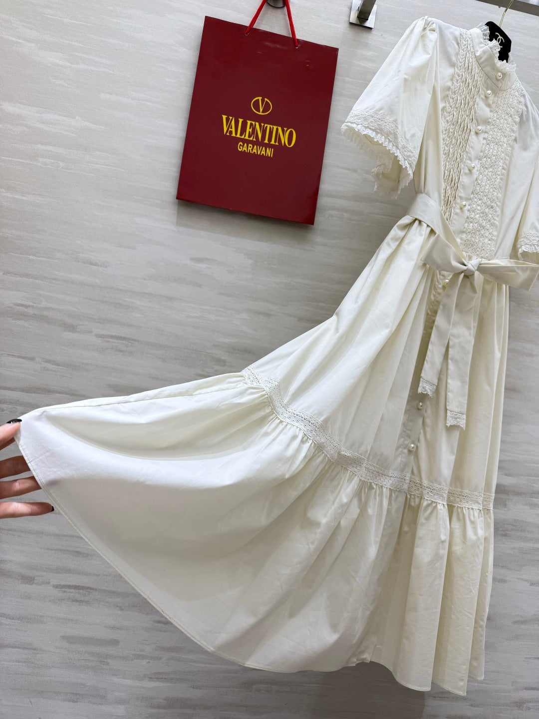 VALENTINO 26S SHORT SLEEVE LACE MIDI DRESS 117