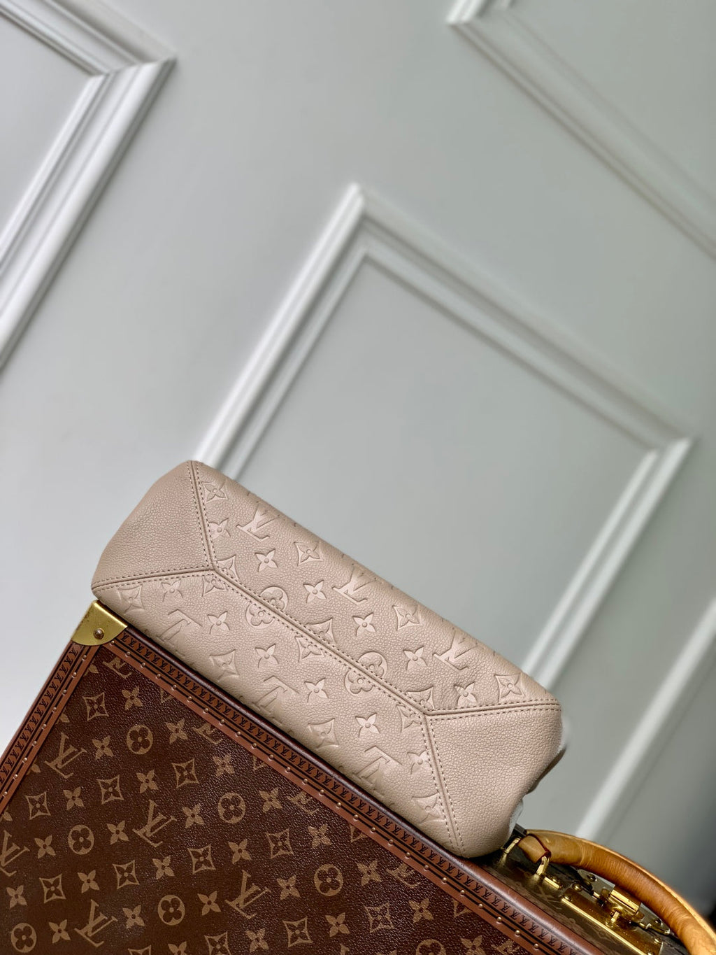 ANYTIME PM 34 IN ASH BROWN MONOGRAM EMPREINTE CALFSKIN