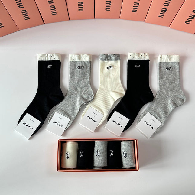 CELINE 26S CREW SOCKS 335523 (1 BOX)