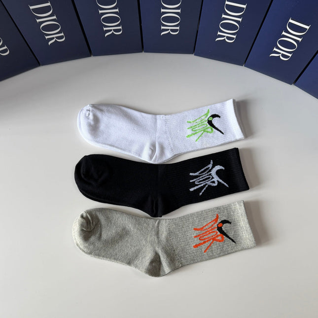 DIOR 26S CREW SOCKS 370244 (1 BOX)