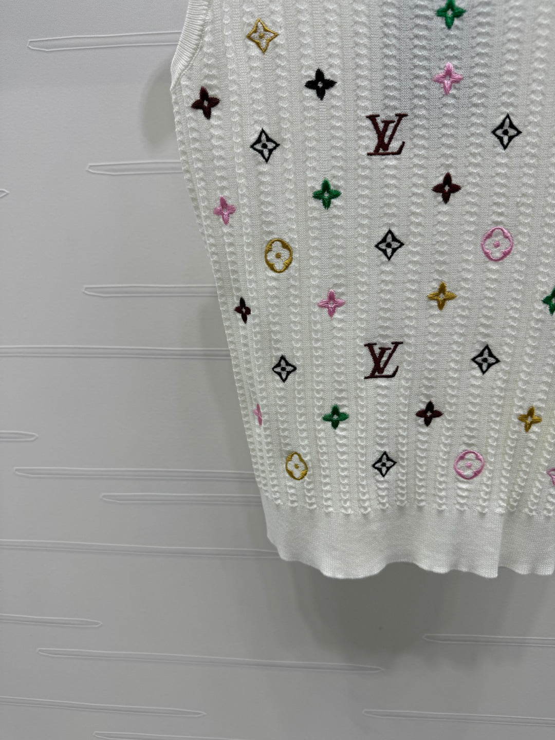 LV 25S EMBROIDERED KNIT TANK TOP 264272