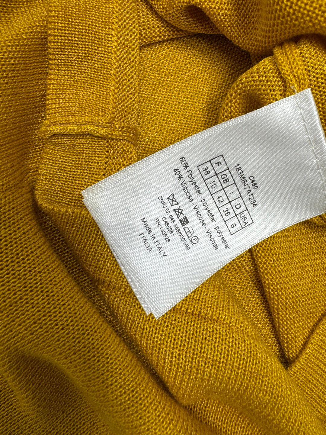 DIOR V-NECK KNITTED SHORT-SLEEVE T-SHIRT YELLOW 274935