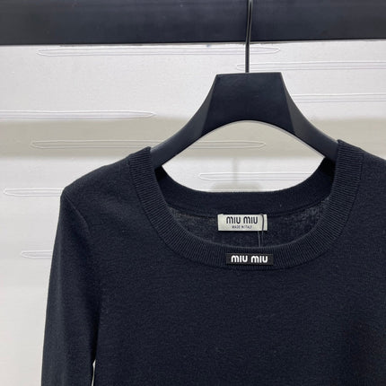 MIUMIU KNITTED SWEATER STYLE 460