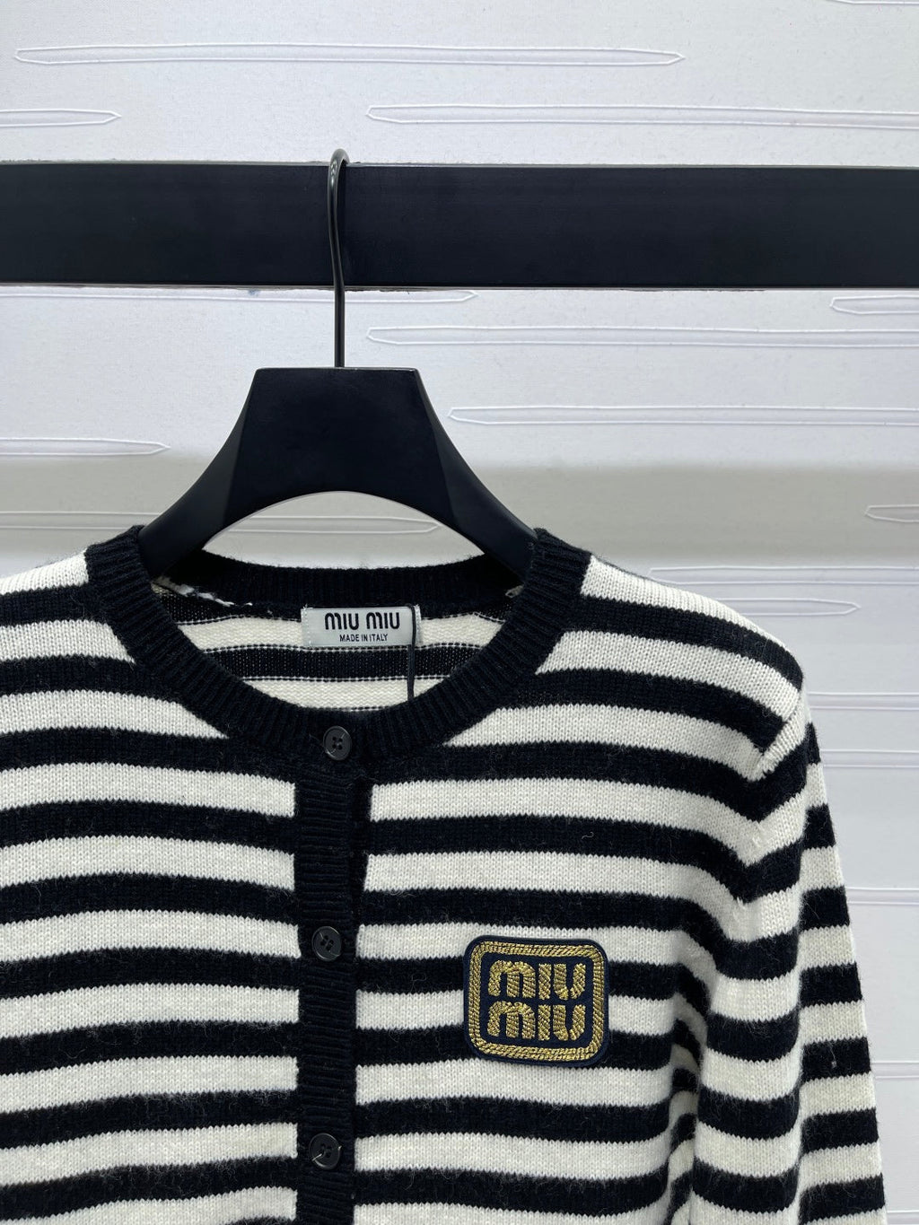 MIUMIU CARDIGAN STYLE 458
