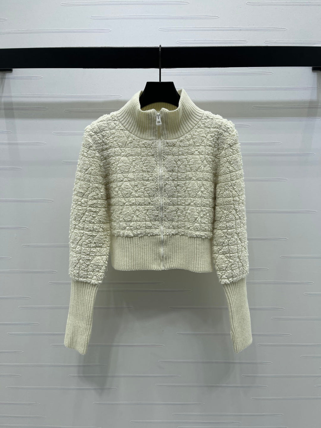 LV 25S CANNAGE JACKET 0130