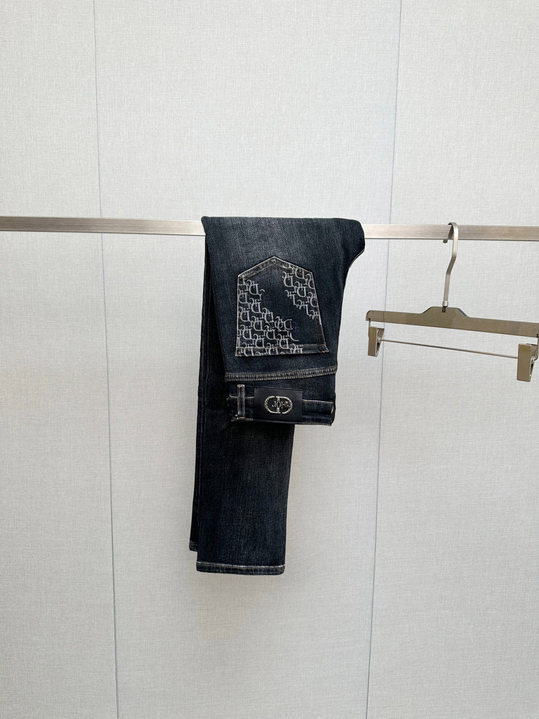 BLACK DENIM JEANS FEATURING THE DIOR OBLIQUE MOTIF ON BACK POCKET