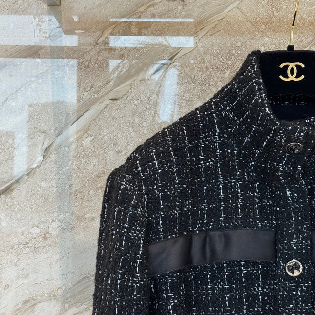 CHANEL 25S COAT 343