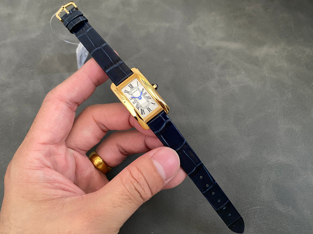 TANK AMÉRICAINE WATCH GOLD CASE WITH BLACK LEATHER STRAP