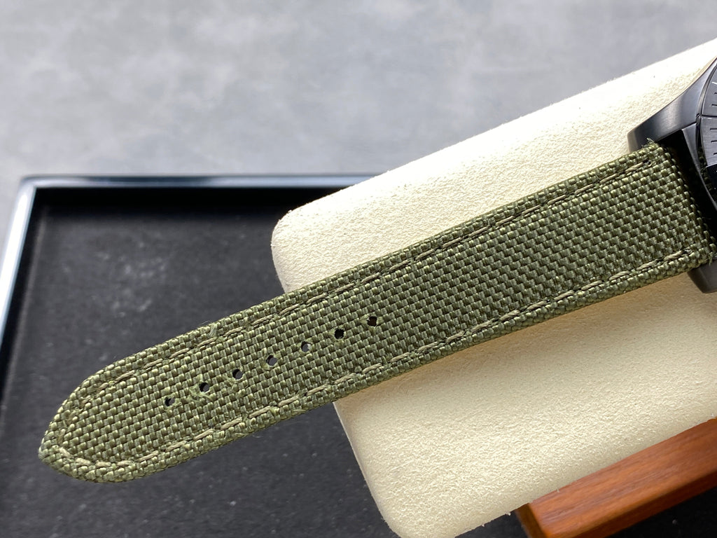 AVENGER CHRONOGRAPH TITANIUM CASE ARMY GREEN NYLON STRAP
