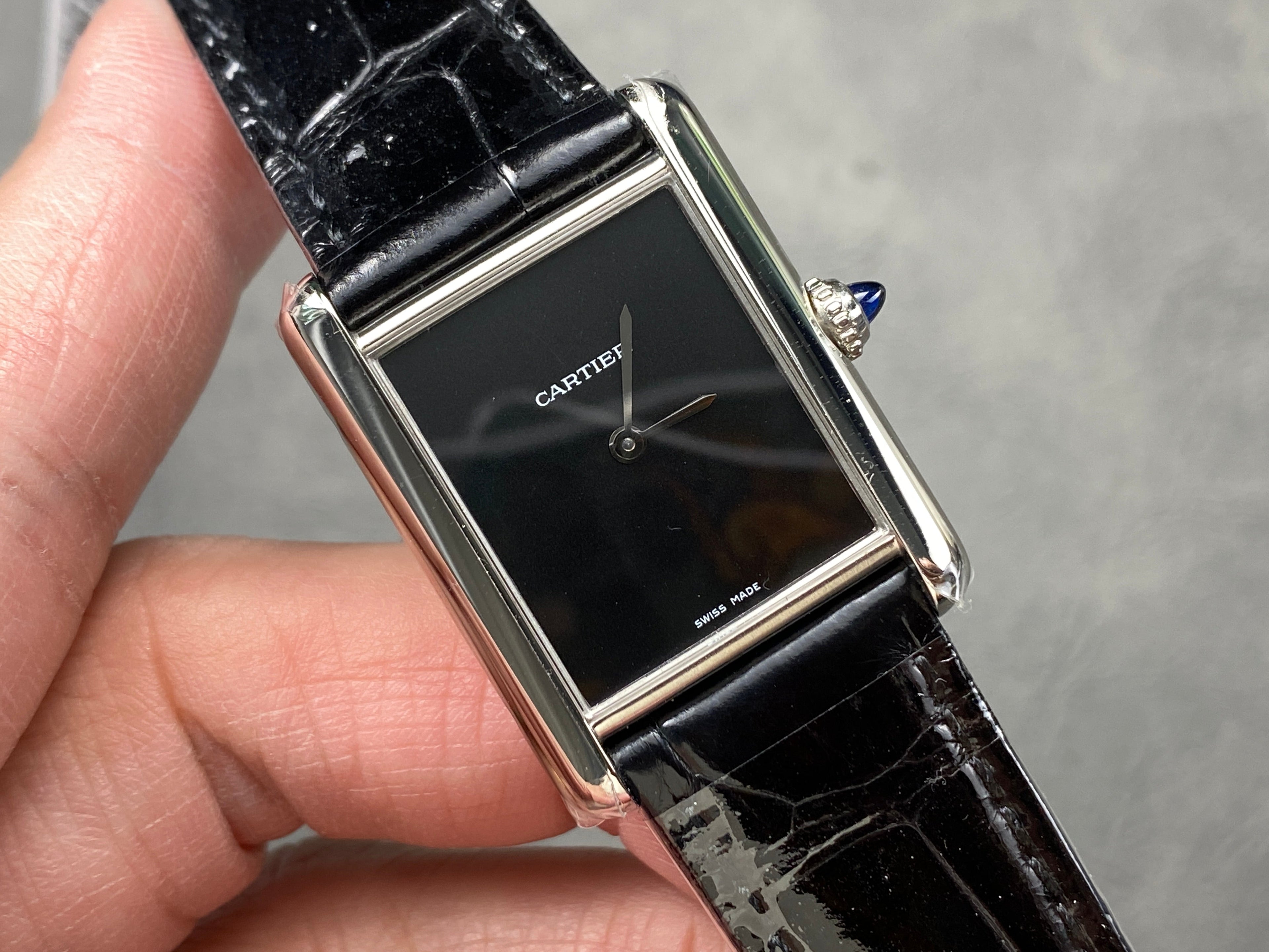 CARTIER TANK MUST SILVER CASE WITH BLACK LEATHER STRAP