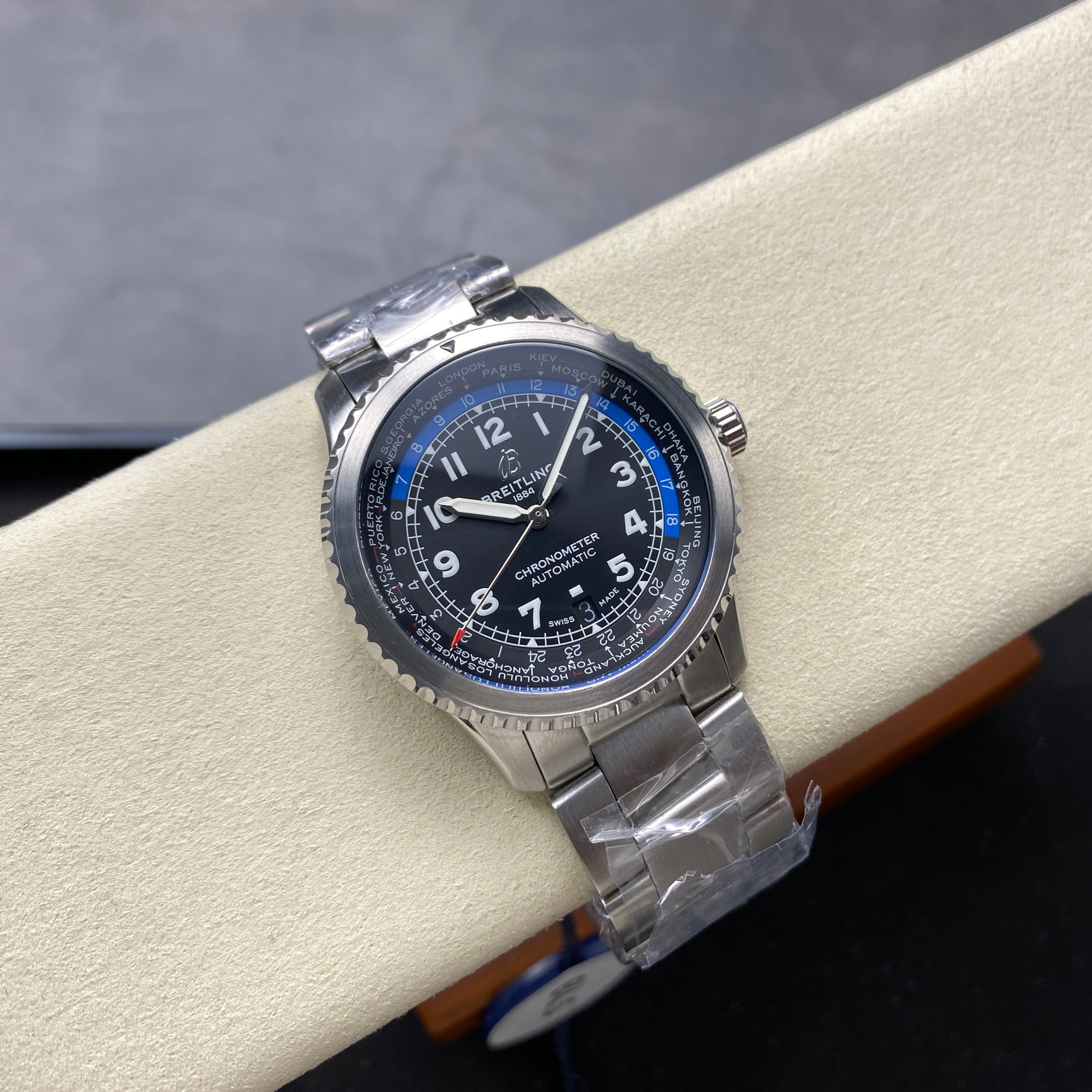 AVIATOR 8 AUTOMATIC ALL STEEL BLACK MIX BLUE DIAL