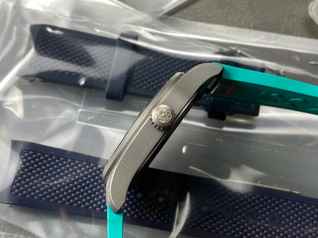 PILOT’S WATCH MARK XX MERCEDES  SILVER CASE ON TEAL GREEN RUBBER STRAP