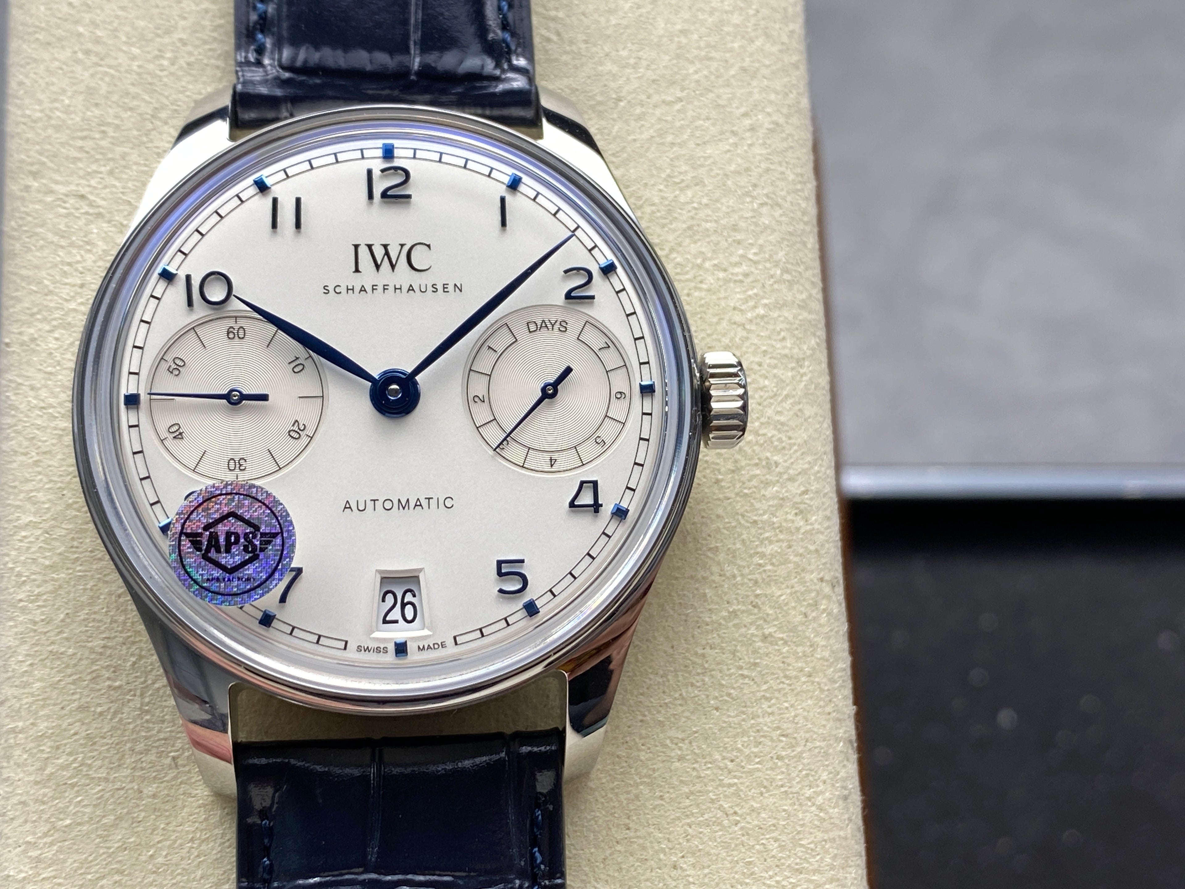 PORTUGIESER AUTOMATIC 42 WATCH SILVER CASE WITH BLACK LEATHER STRAP