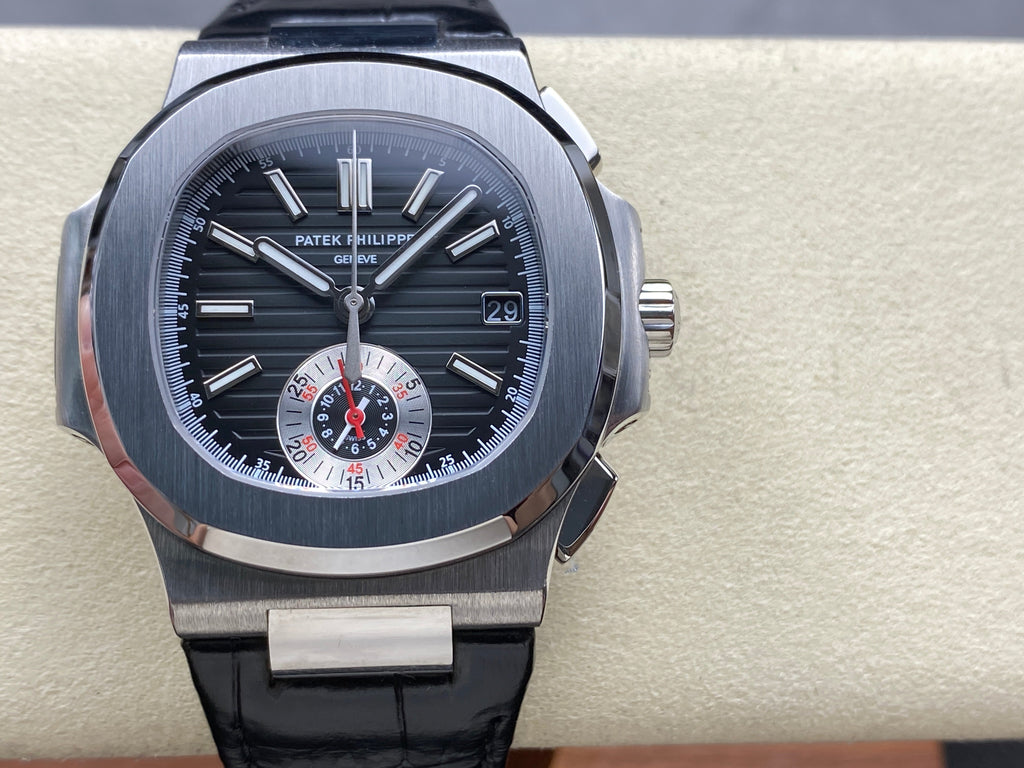 NAUTILUS STEEL CASE BLACK DIAL