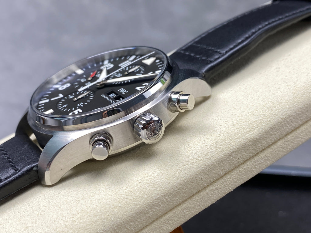 PILOT'S WATCH MARK XX STAINLESS STEEL CASE WITH BLACK LEATHER TRAP AND DIAL