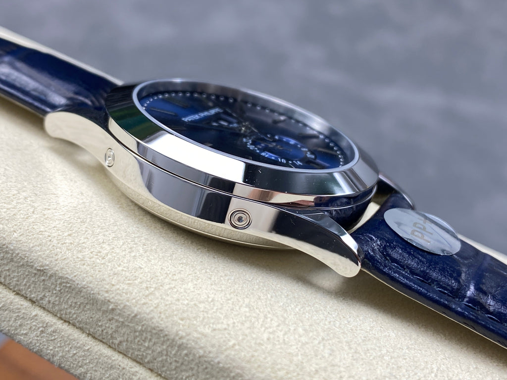 ANNUAL CALENDAR SELF-WINDING WHITE GOLD CASE BLUE SUNBURST DIAL