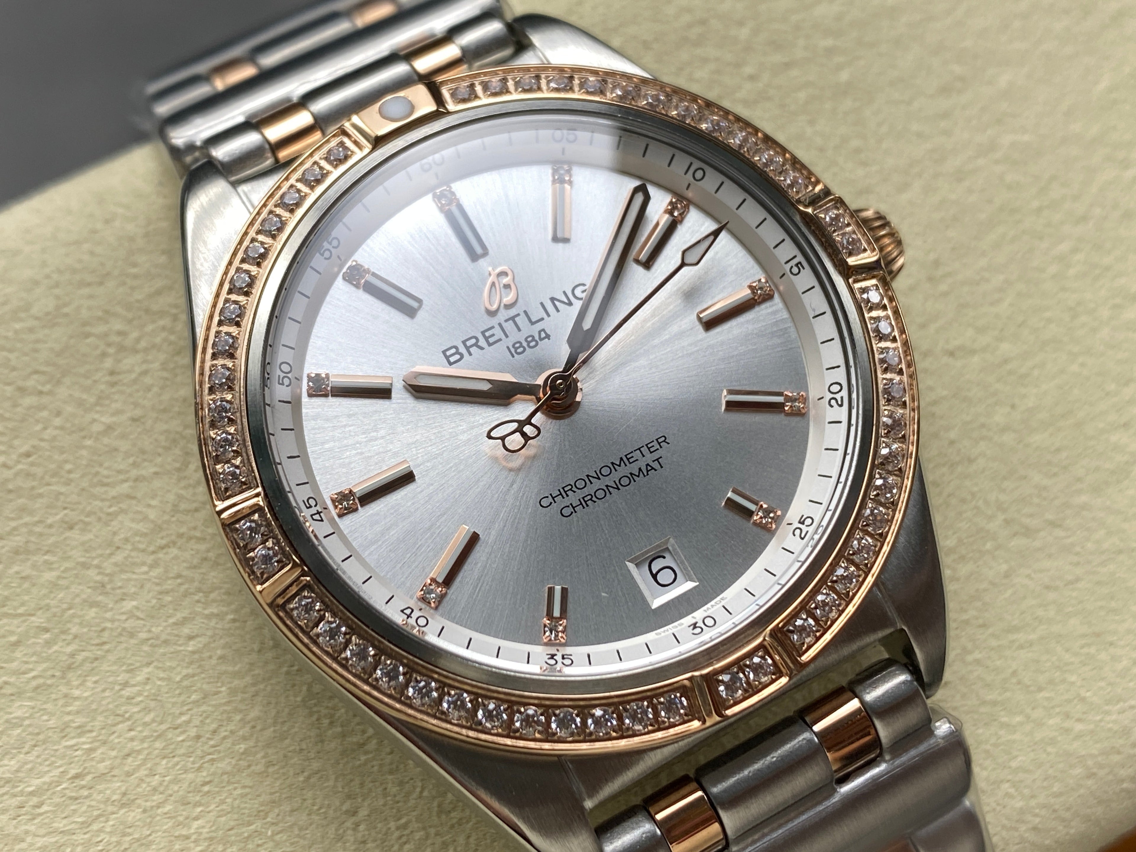 CHRONOMAT AUTOMATIC 36 RED GOLD AND STEEL CASE SILVER DIAL