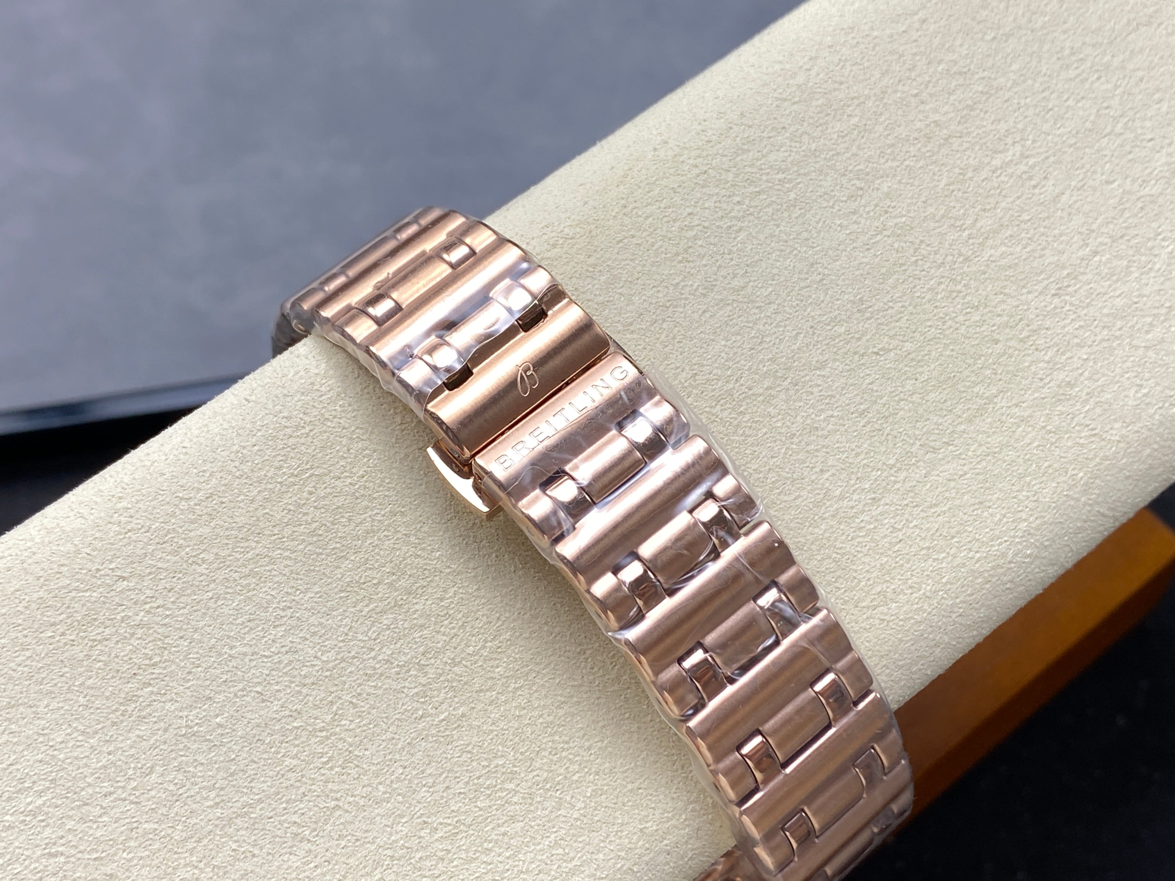 CHRONOMAT AUTOMATIC 36 RED GOLD CASE WHITE DIAL