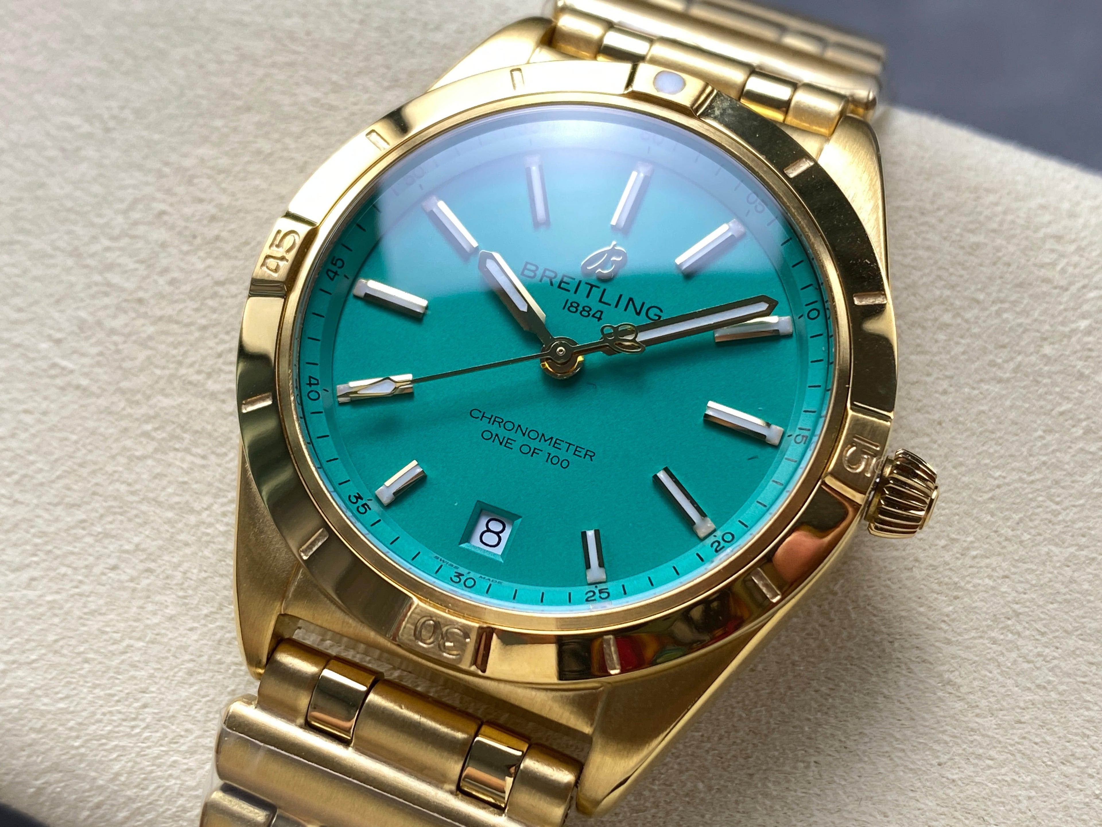 CHRONOMAT AUTOMATIC 36 VICTORIA BECKHAM YELLOW GOLD CASE PEPPERMINT DIAL