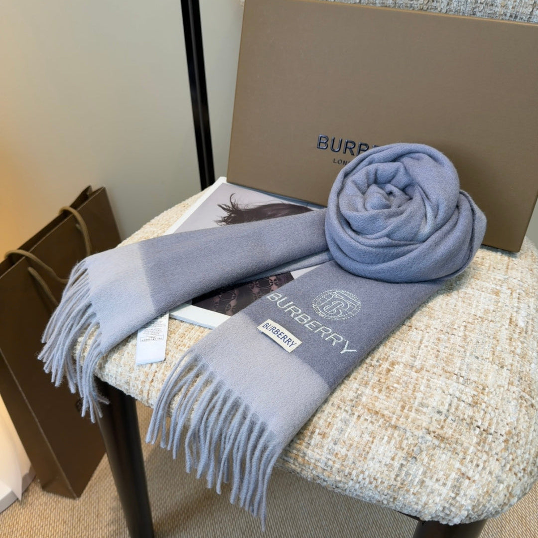 BURBERRY 26S SCARF 180CM IN CASHMERE 196358