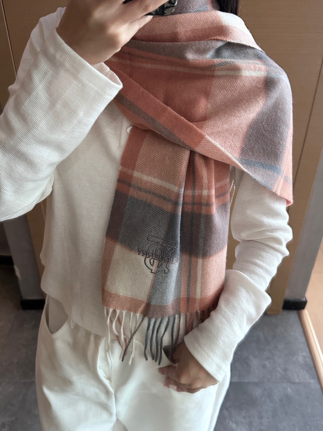 BURBERRY 26S SCARF 180CM IN CASHMERE 202475