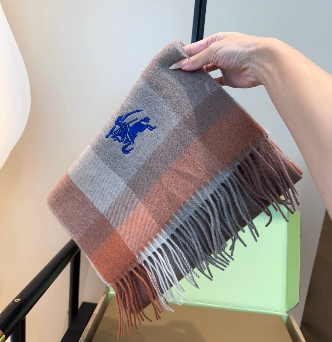 BURBERRY 26S SCARF 180CM IN CASHMERE 207631