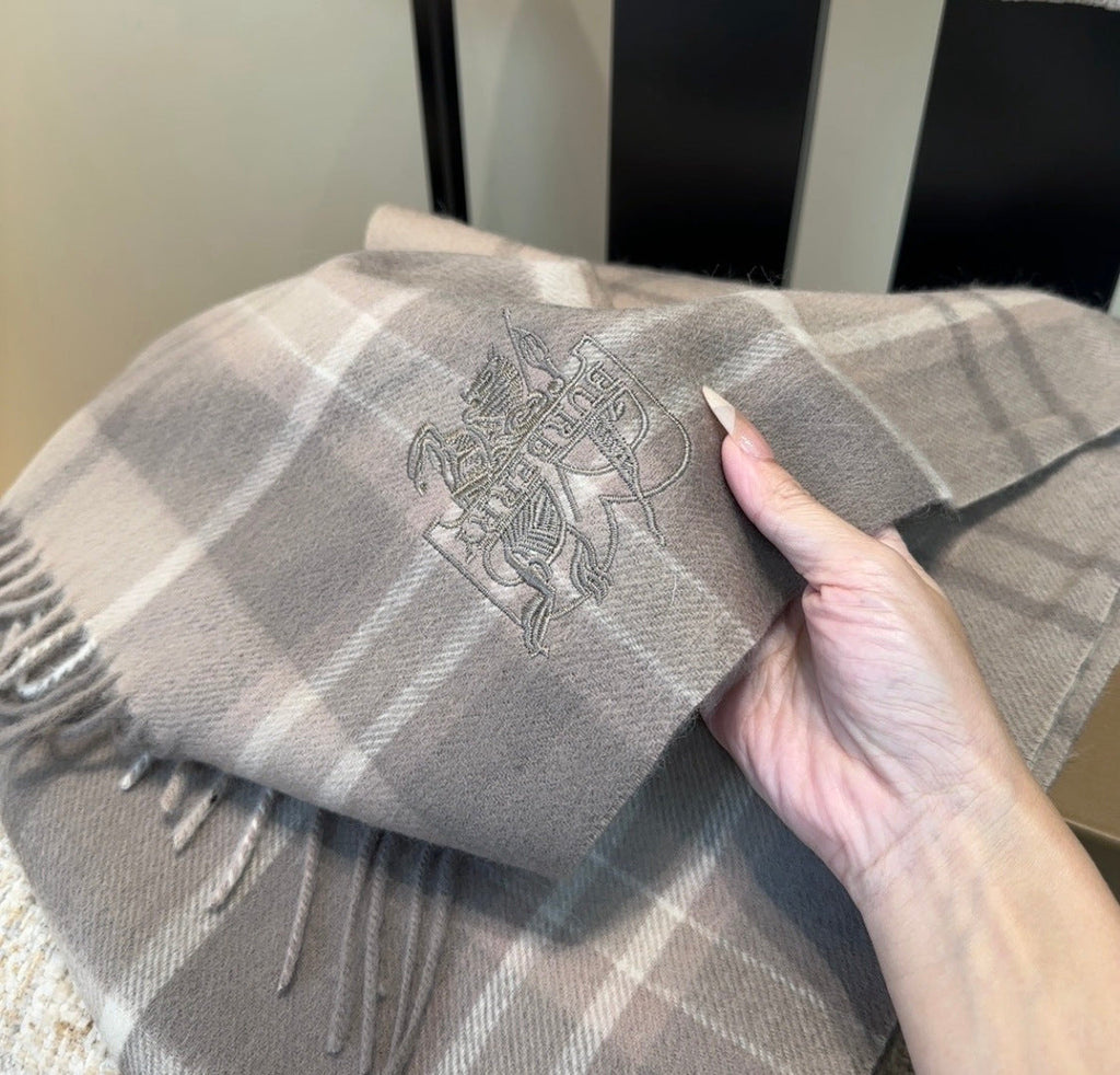 BURBERRY 26S SCARF 180CM IN CASHMERE 207638