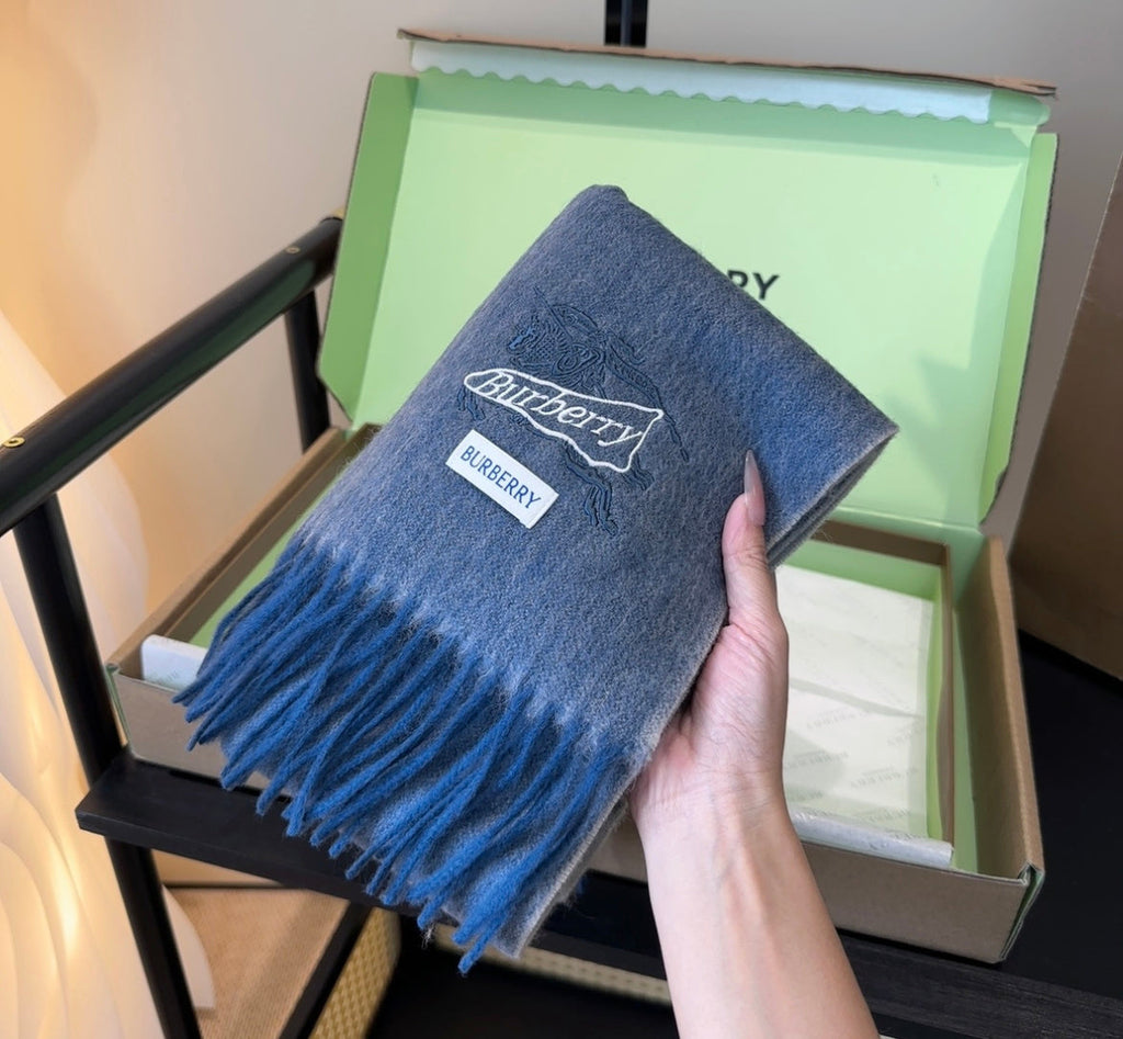 BURBERRY 26S SCARF 180CM IN CASHMERE 207842