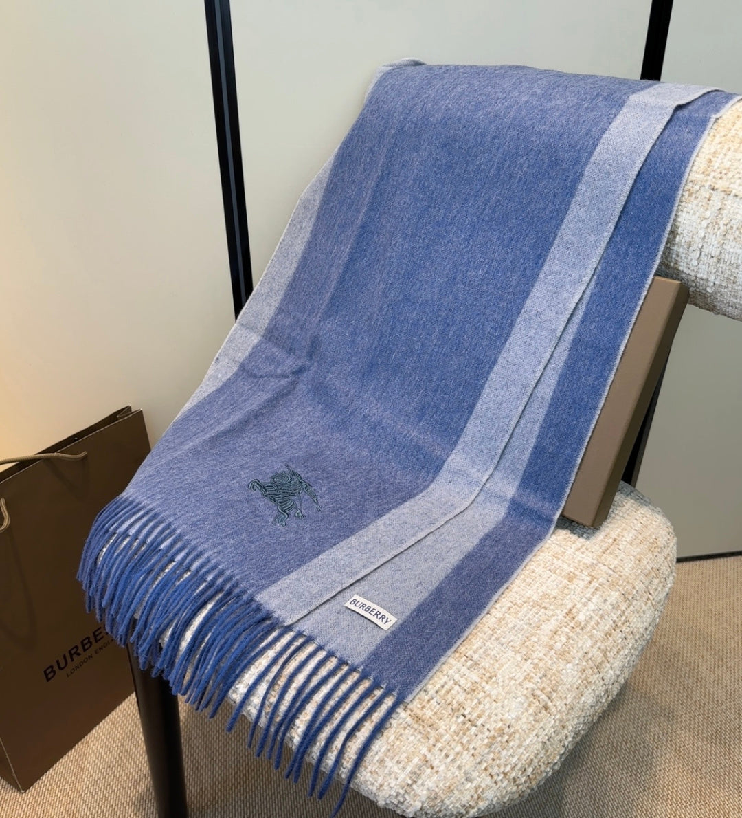 BURBERRY 26S SCARF 180CM IN CASHMERE 209916