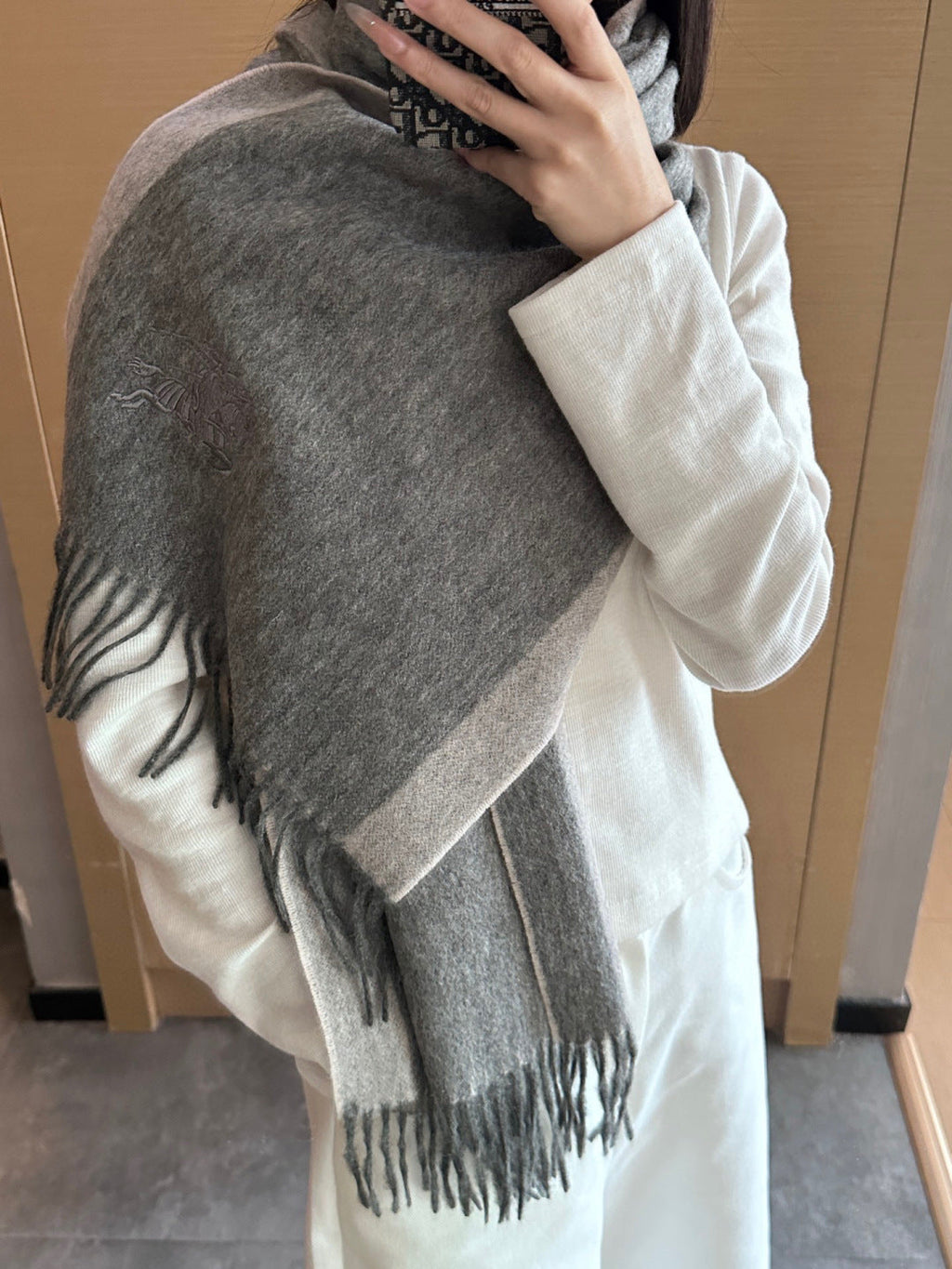 BURBERRY 26S SCARF 180CM IN CASHMERE 209918