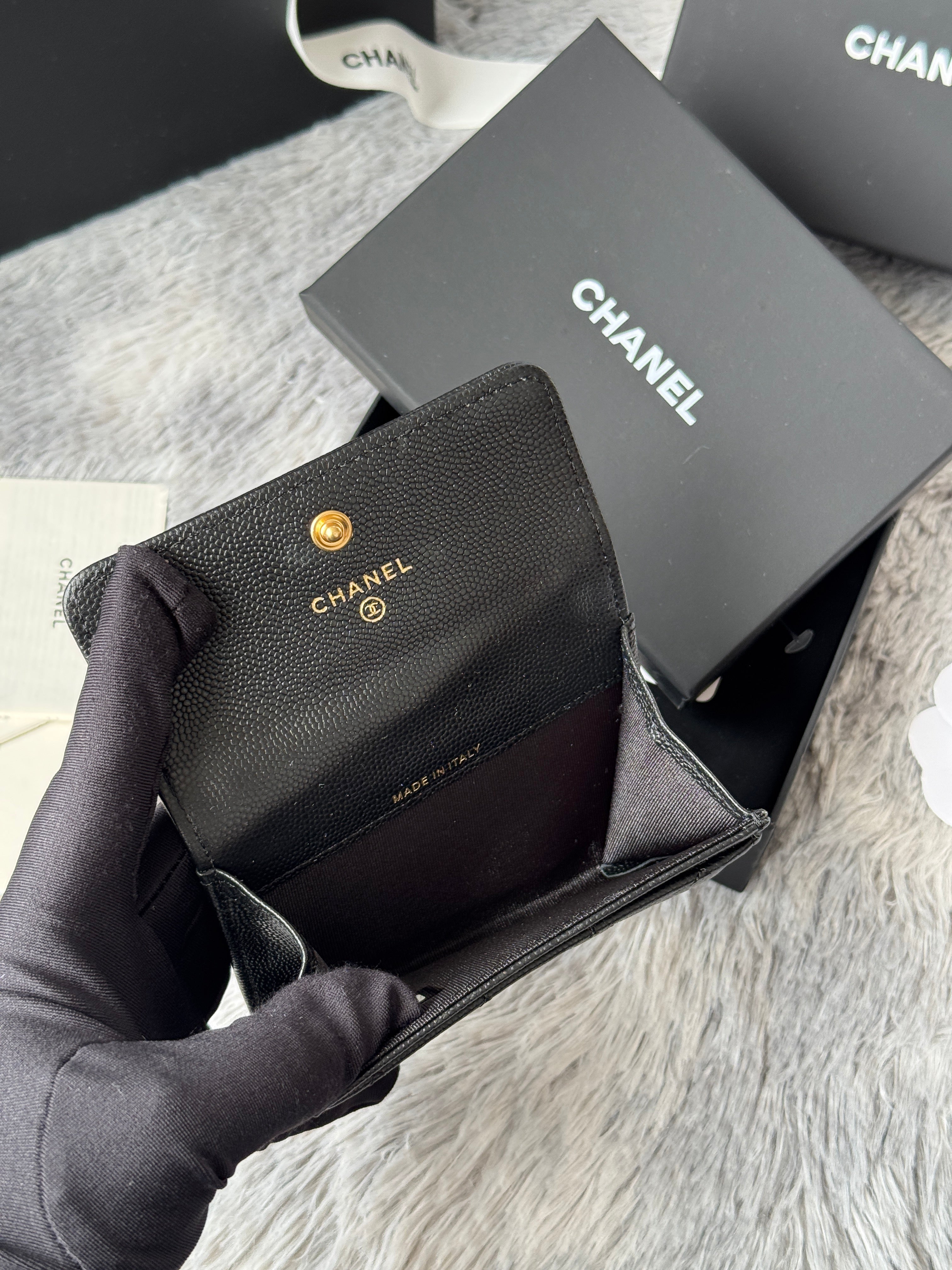 LEBOY WALLET 11 IN BLACK GRAINED CALFSKIN GOLD-TONE HARDWARE