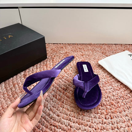 ALAIA 26S THONG SANDALS IN DARK PURPLE VELVET