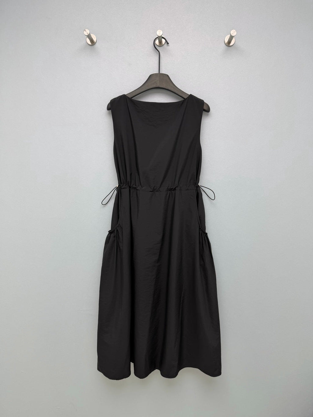 PRADA 26S SLEEVELESS WAISTED DRESS STYLE 889