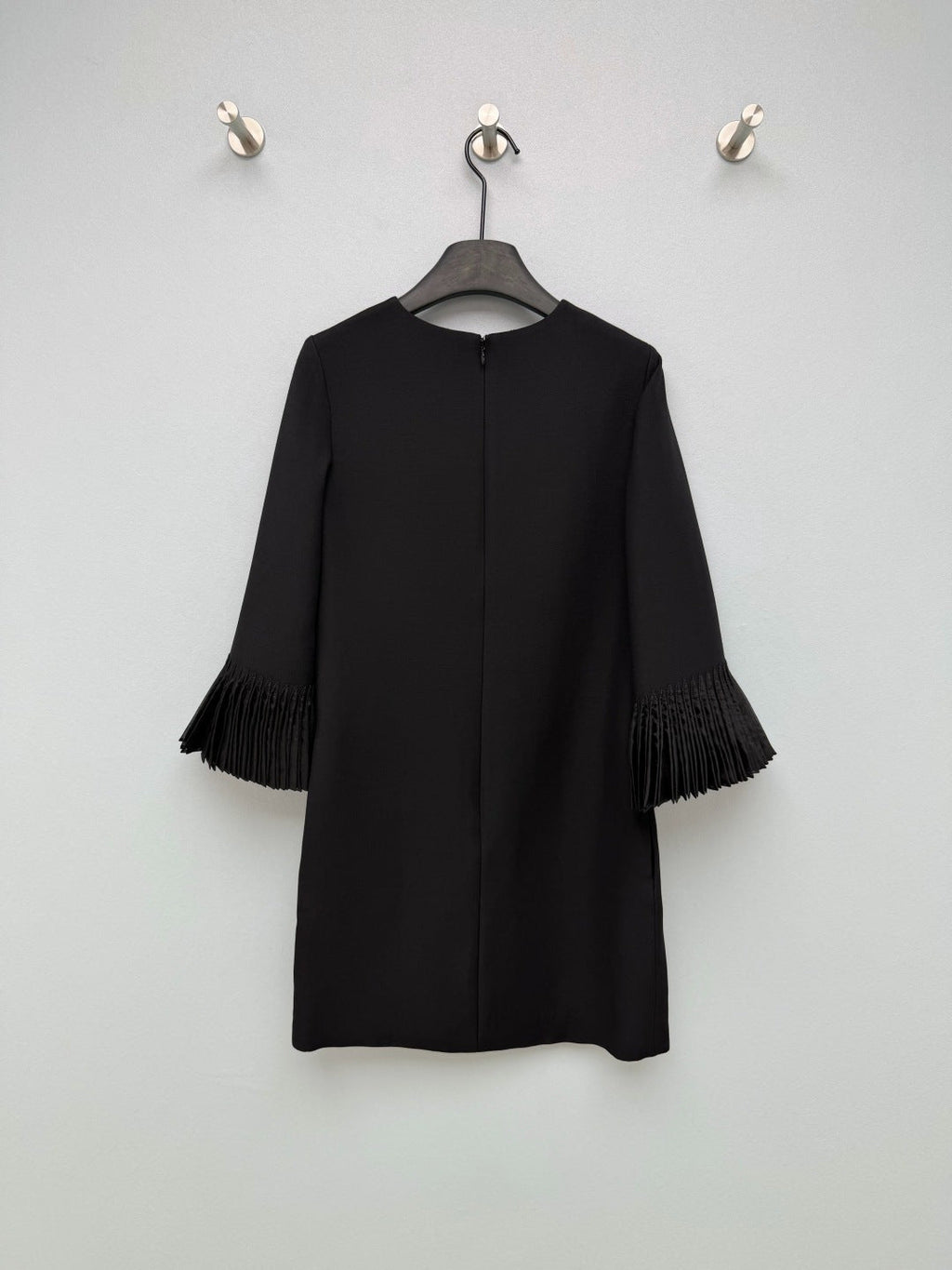 VALENTINO 26S PLEATED SLEEVE DRESS 134