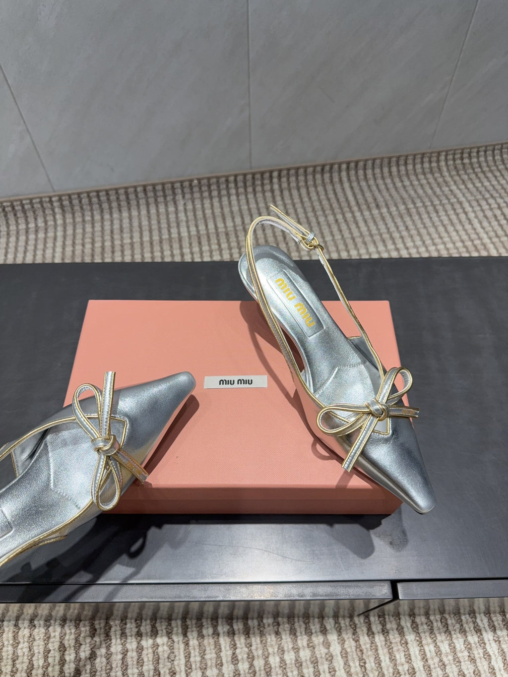 MIUMIU 26S SLINGBACK 55MM IN SILVER CALFSKIN WITH BOW