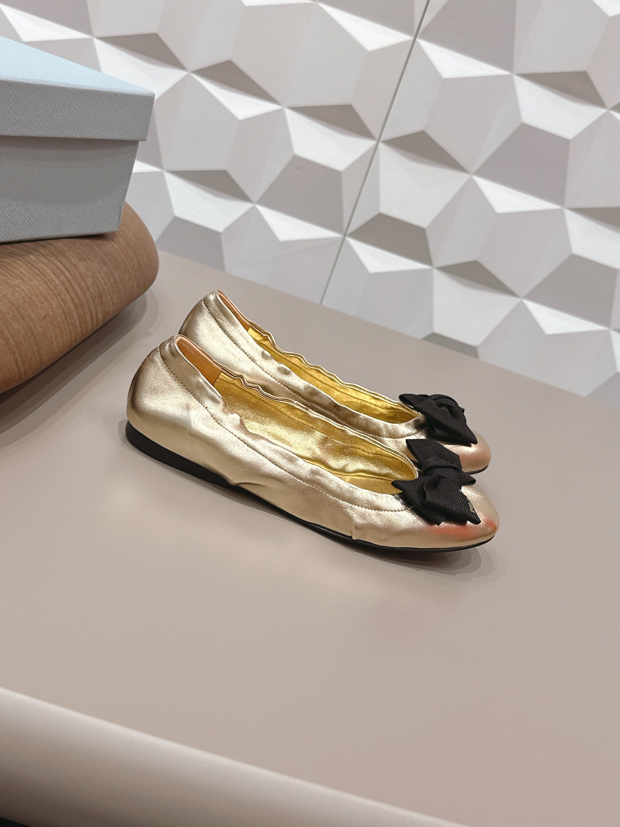 PRADA 26S ROUND TOE FLATS WITH BOW IN GOLD CALFSKIN