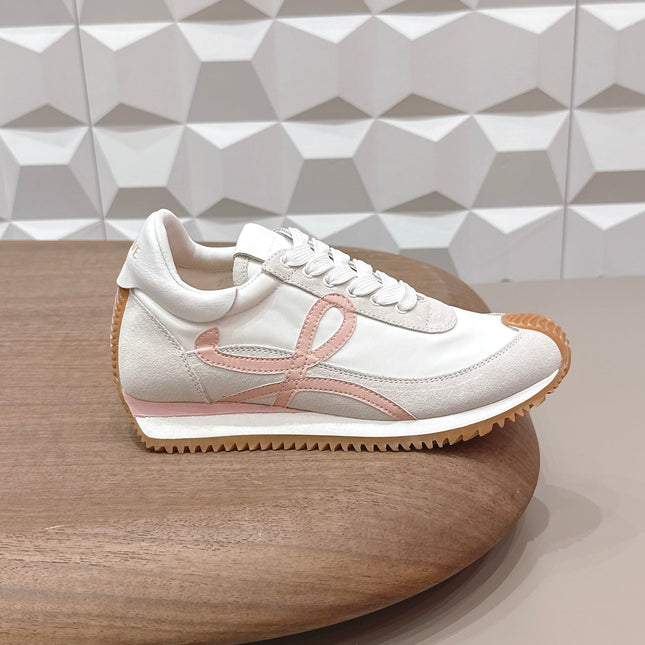 LOEWE 26S FLOW RUNNER SNEAKER IN LIGHT GRAY SUEDE AND WHITE CALFSKIN