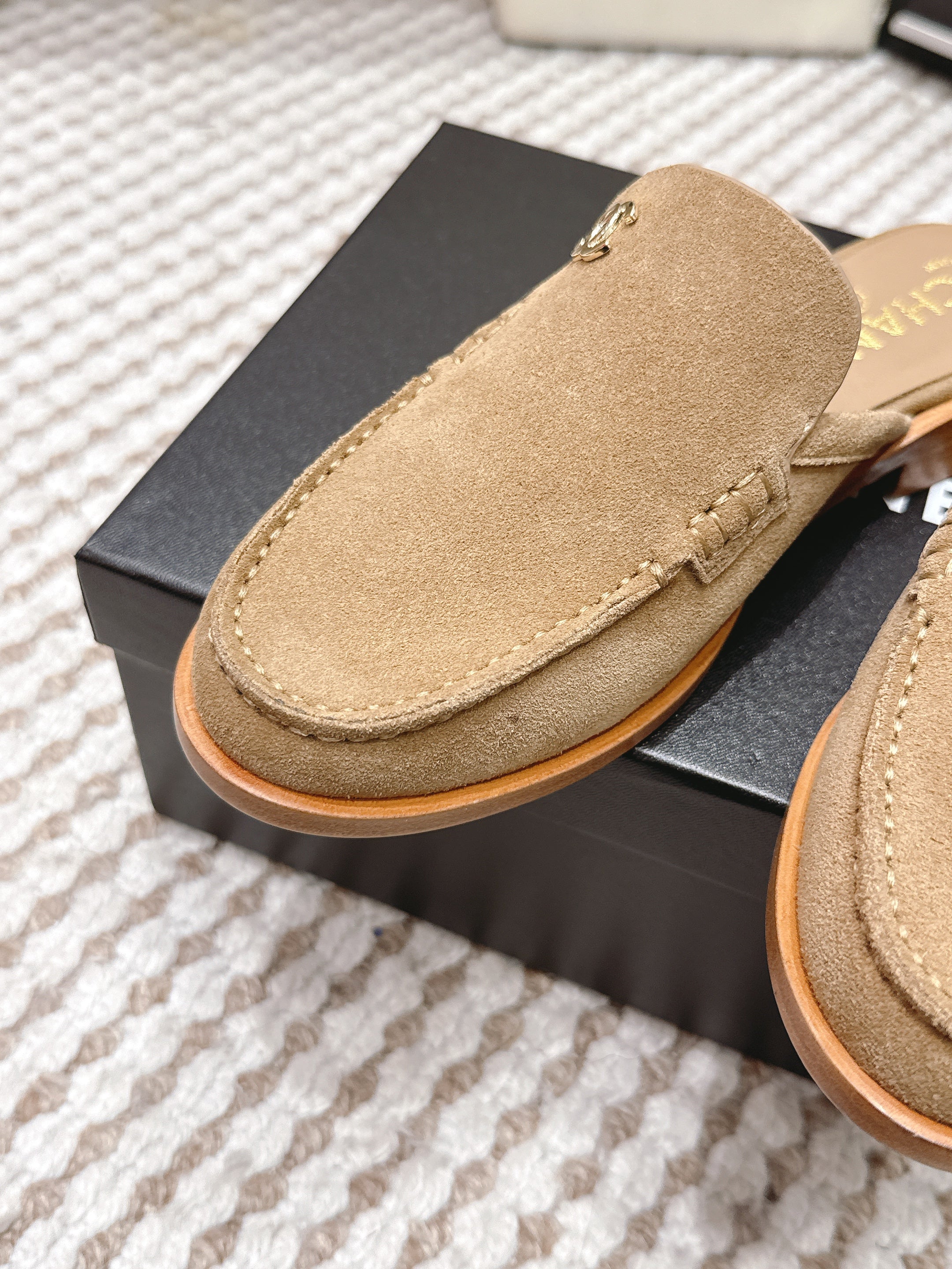 CHANEL 26S LOAFER MULES IN LIGHT BROWN SUEDE